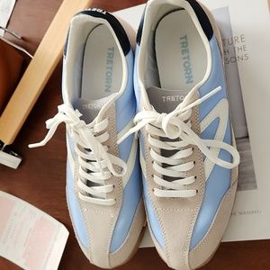Gorgeous Tretorn size 8 1/2